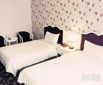 Chengdu Lilac Hotel Fei Cheng Branch Екстериор снимка