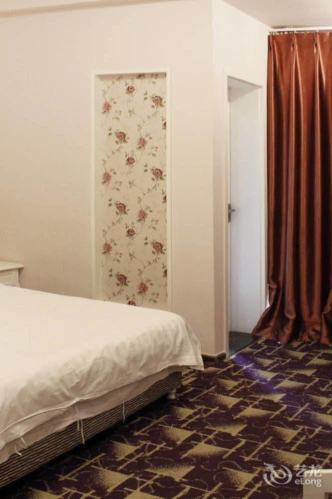 Chengdu Lilac Hotel Fei Cheng Branch Екстериор снимка
