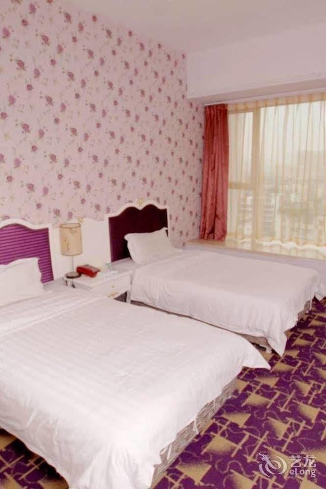Chengdu Lilac Hotel Fei Cheng Branch Екстериор снимка