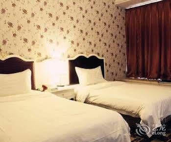 Chengdu Lilac Hotel Fei Cheng Branch Екстериор снимка